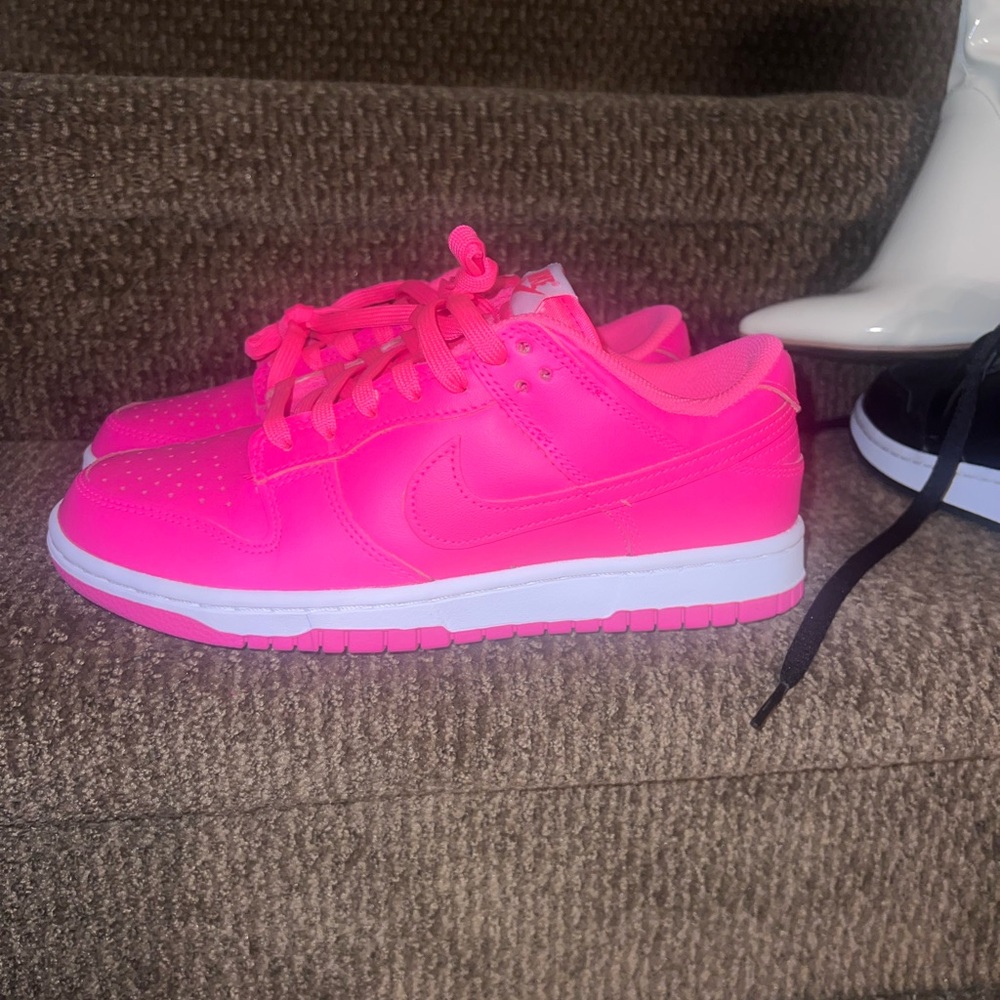 Hot pink Nike dunks